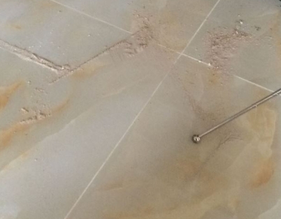 香坊瓷砖空鼓维修公司分享粘合剂选择不当在瓷砖铺贴过程中可能导致以下问题